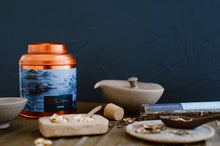 Load image into Gallery viewer, Kyoto tea blend from The Tea Nomad - a sencha green tea featuring yuzu, jasmine flowers, pink rose petals and orange peel 